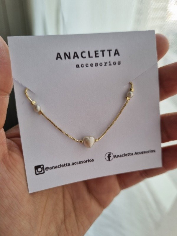 Producto - Pulsera perlas y corazon enchapada en oro