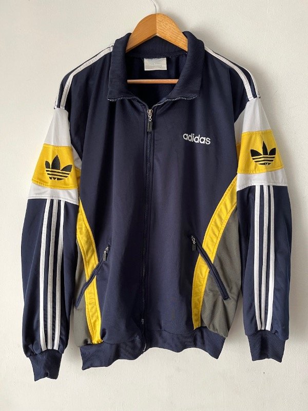 Producto - Campera Adidas lV