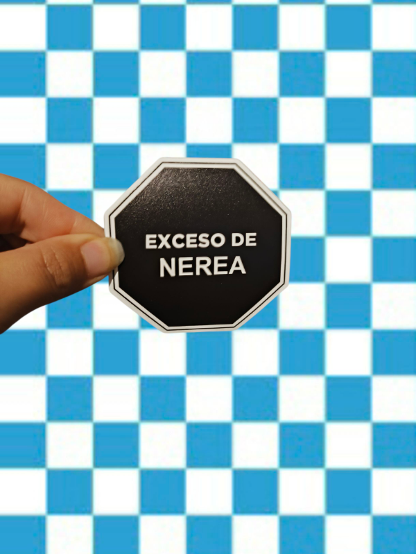 Producto - Sticker Vinilo Exceso de Nerea