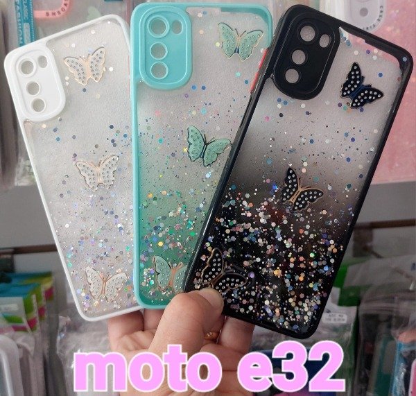 Producto - Fundas mariposas. Moto e32