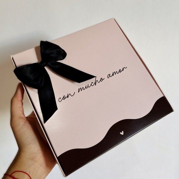 Producto - Box de Chocolates CON MUCHO AMOR - Mediana