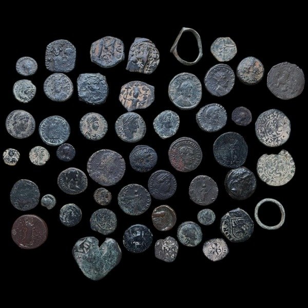 Producto - Mundo Antiguo. Lote de 50 Piezas a clasificar