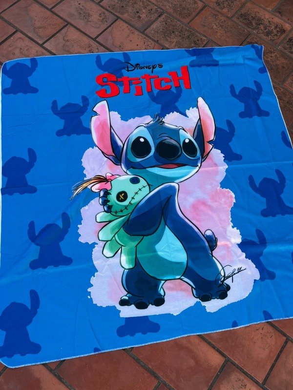 Producto - Maxi toallon Stitch