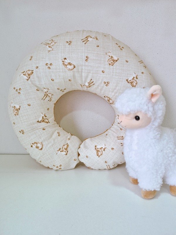 Producto - Almohadon de amamantar Ciervito nuez beige