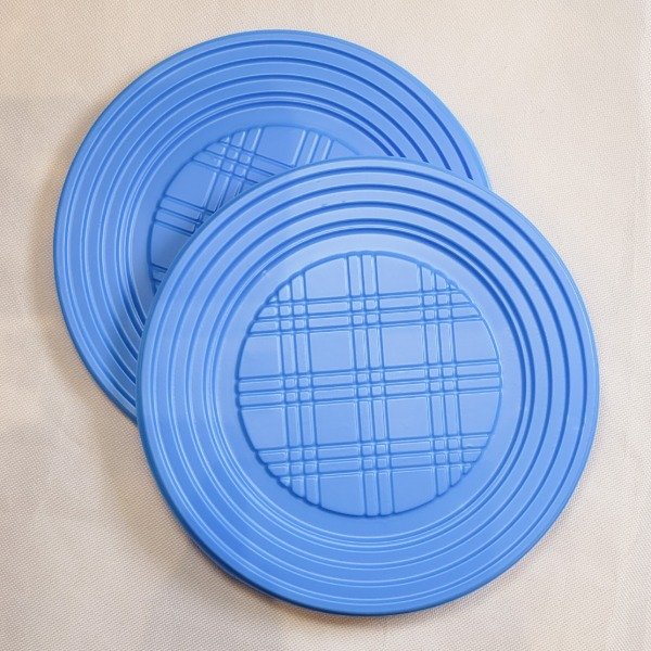 Producto - Platos plasticos chicos color celeste 17x17cm x48un