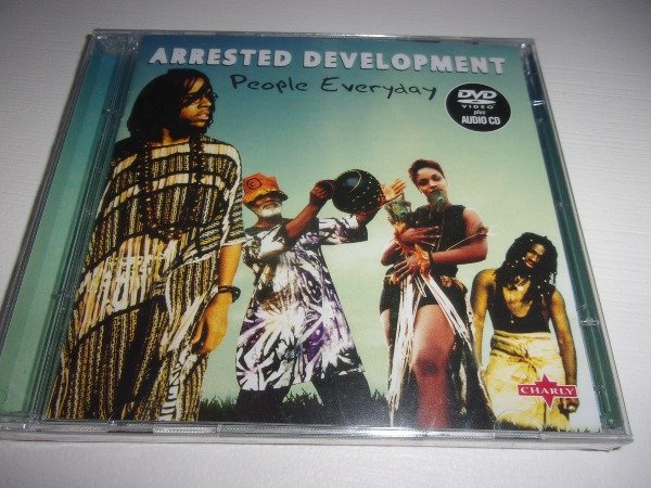 Producto - DVD + CD ARRESTED DEVELOPMENT PEOPLE EVERYDAY NUEVO UK 31B