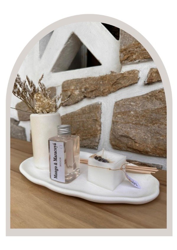 Producto - SET BANDEJA Y FLORERO CON DIFUSOR Y VELA AROMATICA