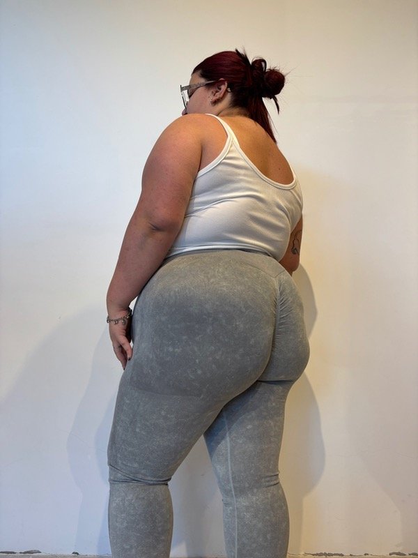 Producto - Calza seamless push up prelavada gris