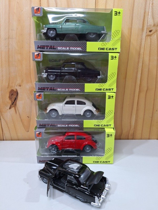 Producto - Auto antiguos de metal