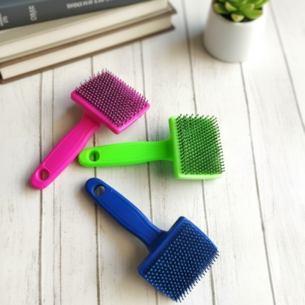 Producto - Cepillo cardina para mascotas con puntas protegidas - Suave