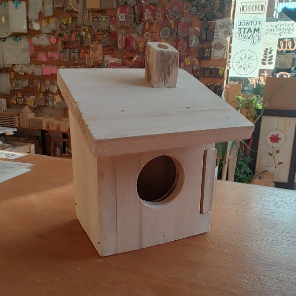 Producto - casa sahumerio al carpintero
