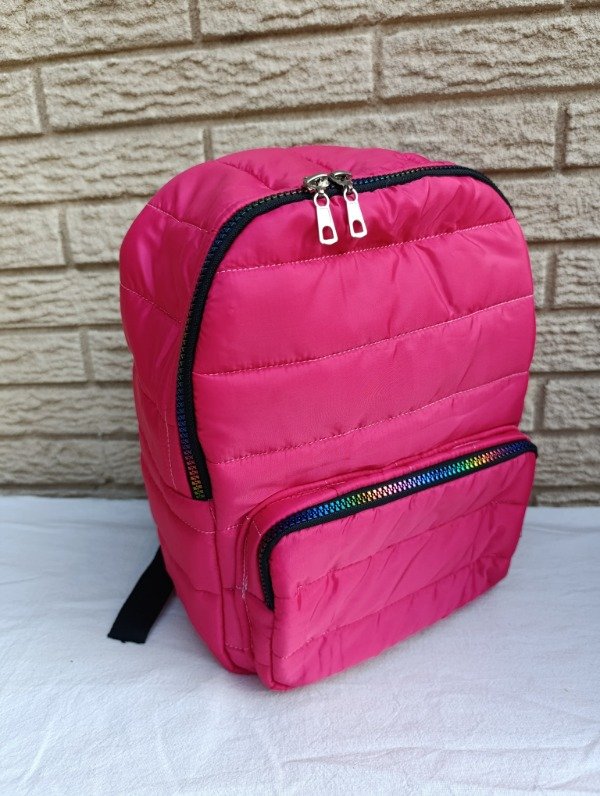 Producto - Mochila Puffer fucsia