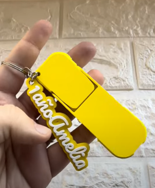 Producto - Llavero apoya celular 3D - 0