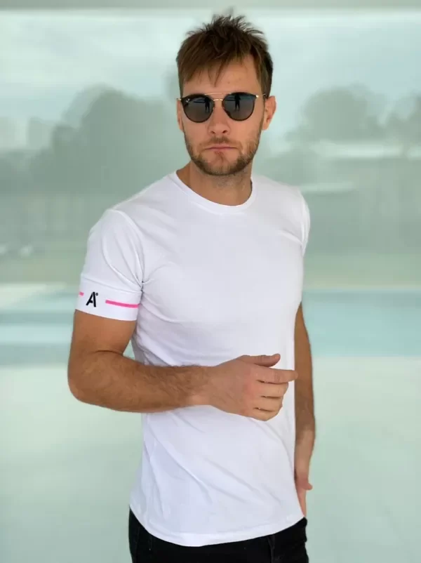 Producto - REMERA LINE white