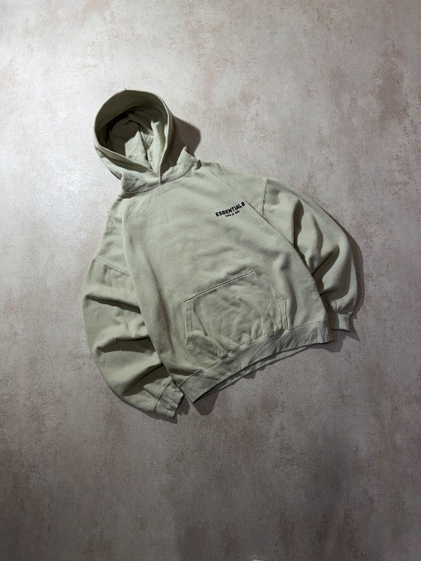 Producto - Buzo Essentials T.S va para M (Réplica igual a original)