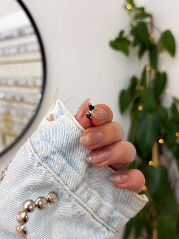 Producto - Abridores acero blanco corazón cúbic negro
