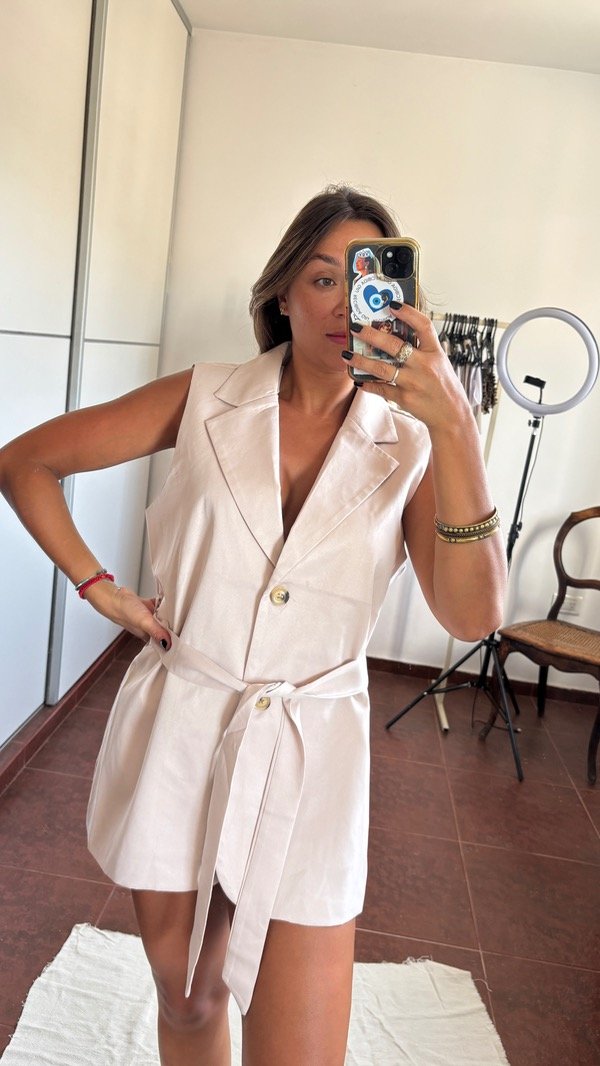 Producto - Chaleco sastrero beige