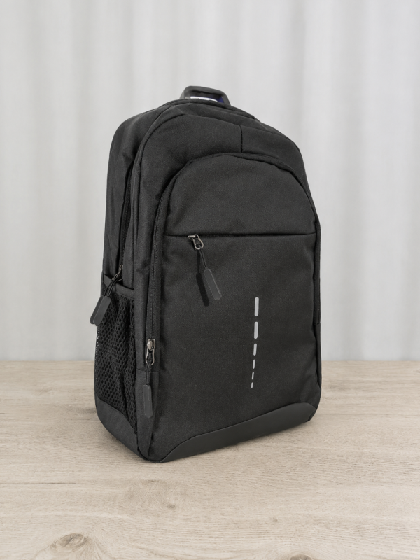 Producto - MOCHILA URBANA PARA NOTEBOOK, BOLSILLO HORIZONTAL