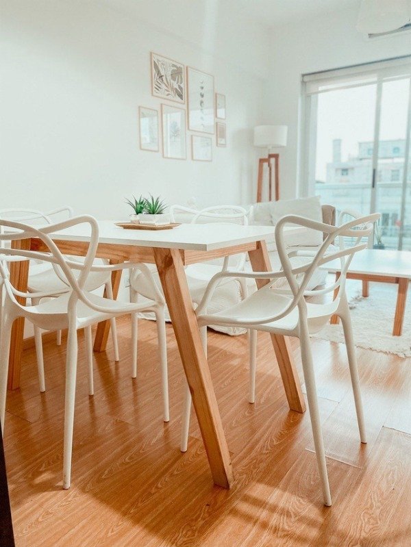 Producto - MESA ESCANDINAVA + 4 SILLAS MASTER