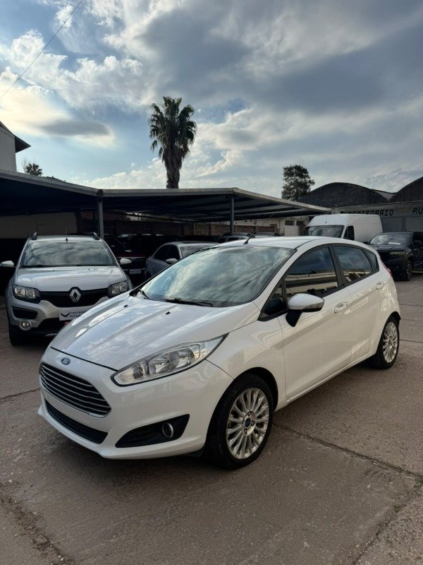 Ford Fiesta Kinetic SE 2016 en venta – Centenario Automotores