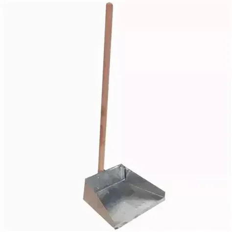 Producto - Pala de chapa con cabo de madera