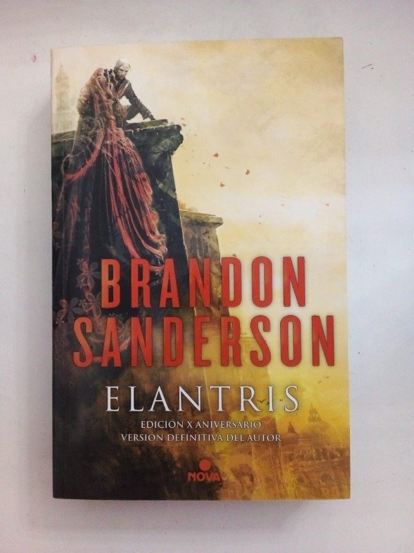 Producto - Elantris Edición X Aniversario - Brandon Sanderson - Nova 2022