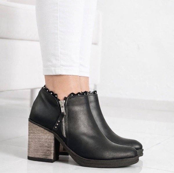 Producto - CLOY BLACK