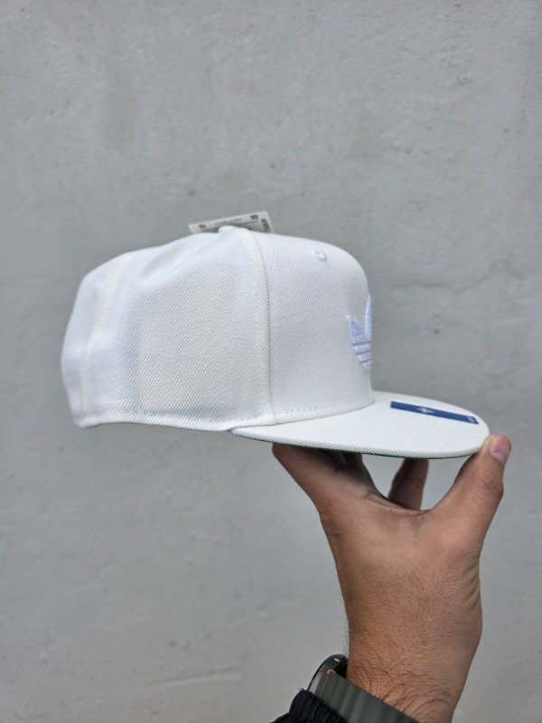 Gorro Adidas Originals snapback 2026 crema / verde talla única — imagen 5