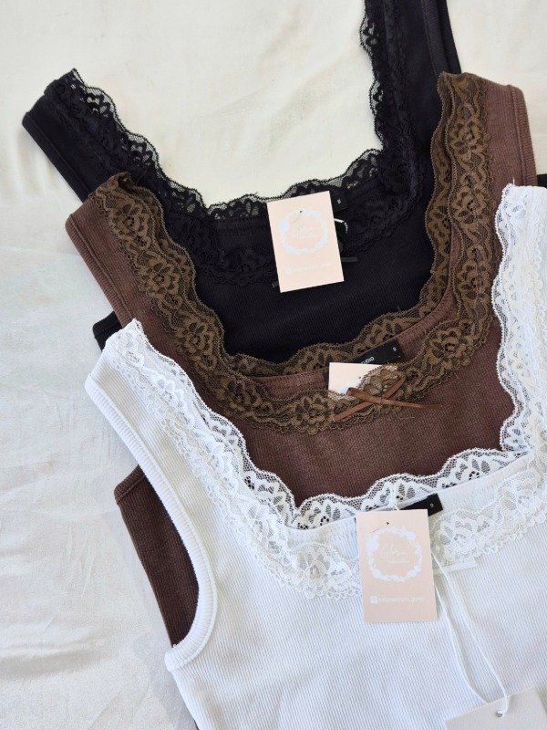 Producto - MUSCULOSA MADDIE