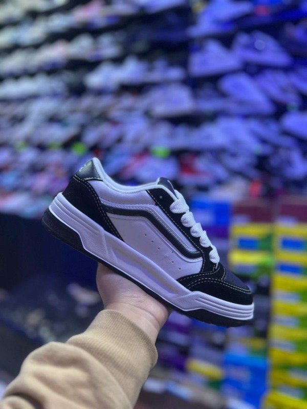 Producto - vans hylane white / black