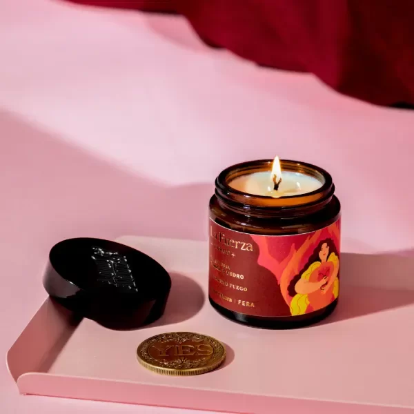 Producto - Velas de Soja Petite - Ceremonia de Magas LA FUERZA - Fuego  Tonka Y Cedro