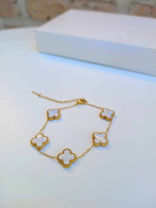 Producto - Pulsera trébol blanco