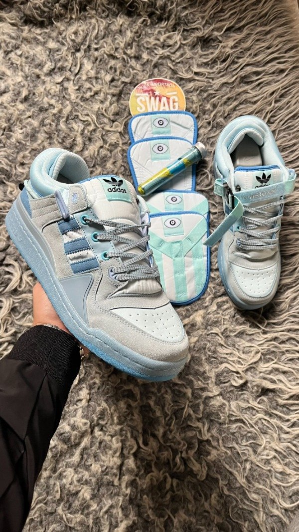 Producto - FORUM LOW FT BAD BUNNY BLUE TINT