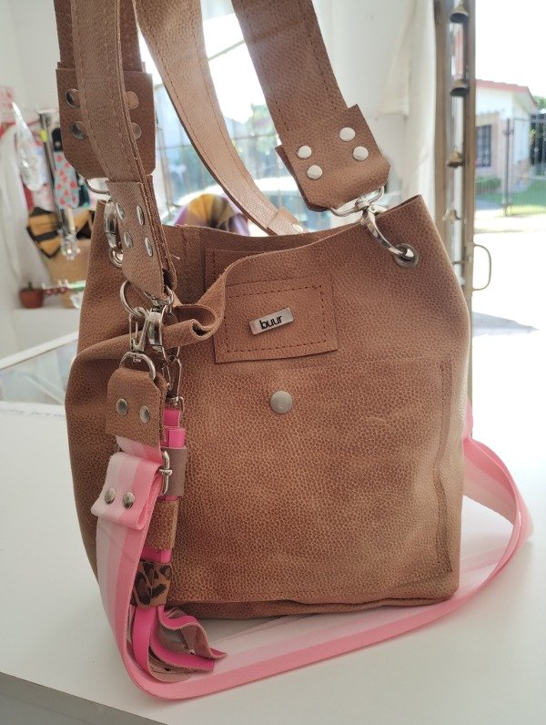 Producto - Cartera cuero con chicle