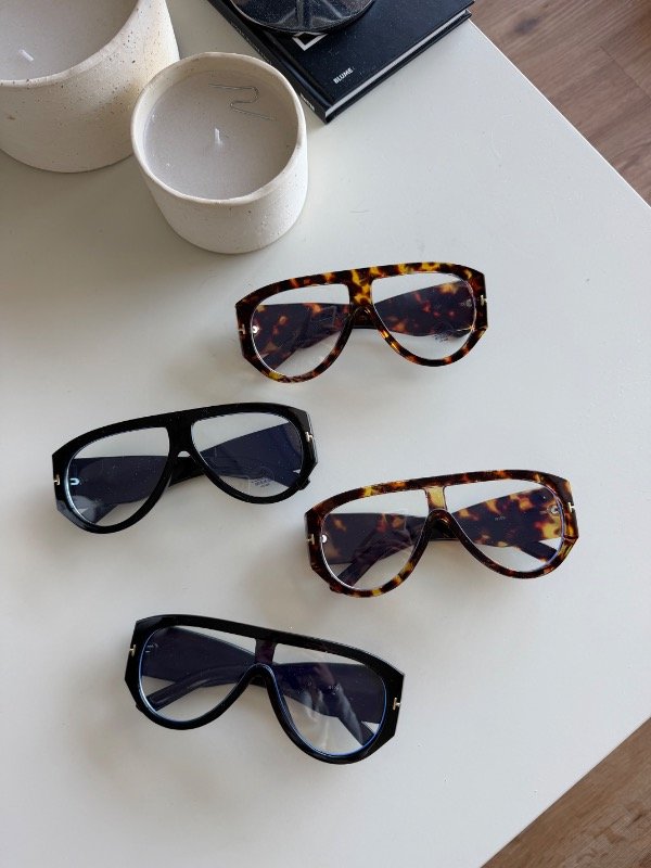 Producto - Tom Carey Clear (Apto óptica) - 5