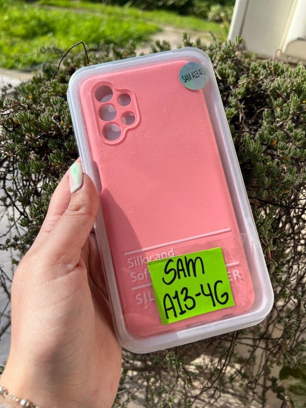 Producto - A13 silicona con felpa rosa