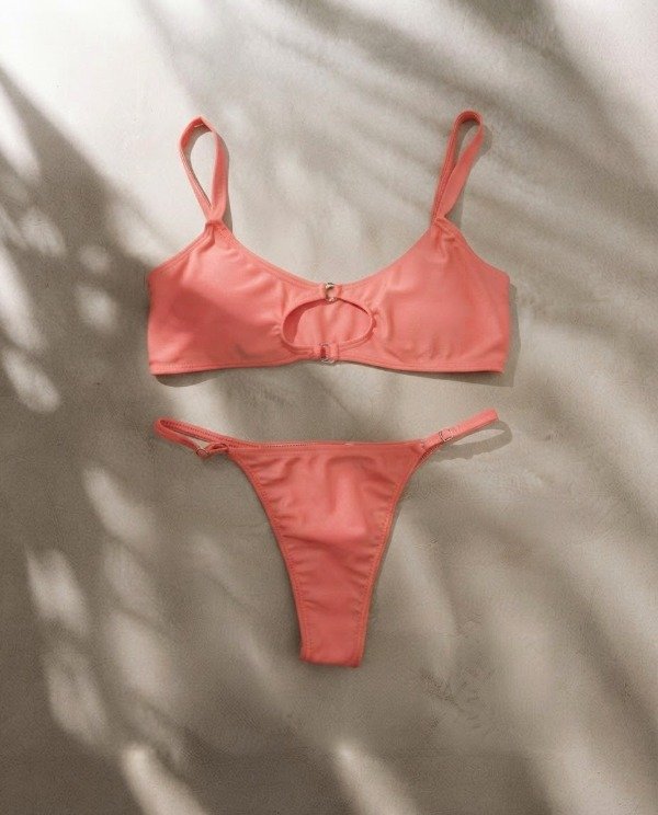 Producto - Bikini con top con detalle en escote y less regulable AL COSTO - 3