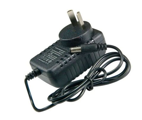 Producto - Fuente 12V 2A SUDVISION