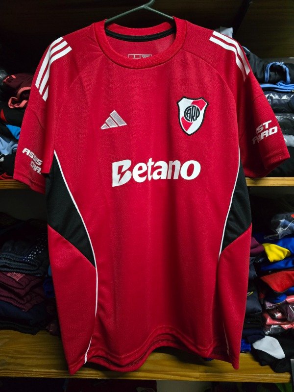 Producto - Remera River PreMatch Roja Temporada 2025