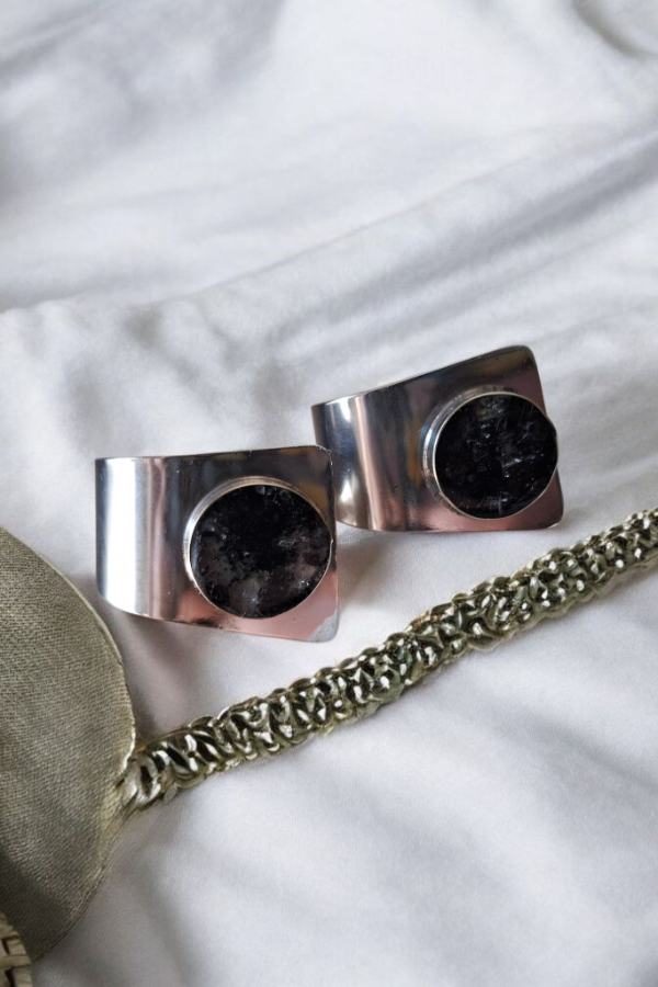 Producto - Anillo Maki de acero con turmalina y cuarzo cristal - 1