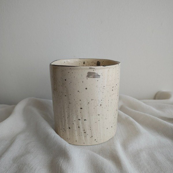 Producto - Portautensilios "Punto"