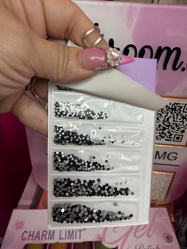 Producto - Strass negro varios tamaños