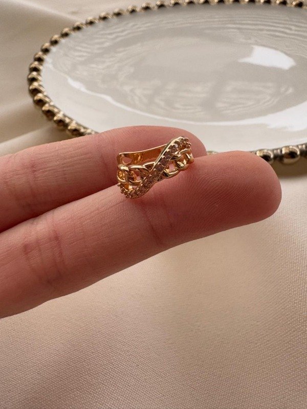 Producto - Ear cuff Mery - Acero dorado
