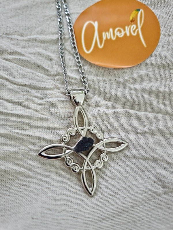 Producto - Collar Nudo de Bruja con Turmalina negra grande