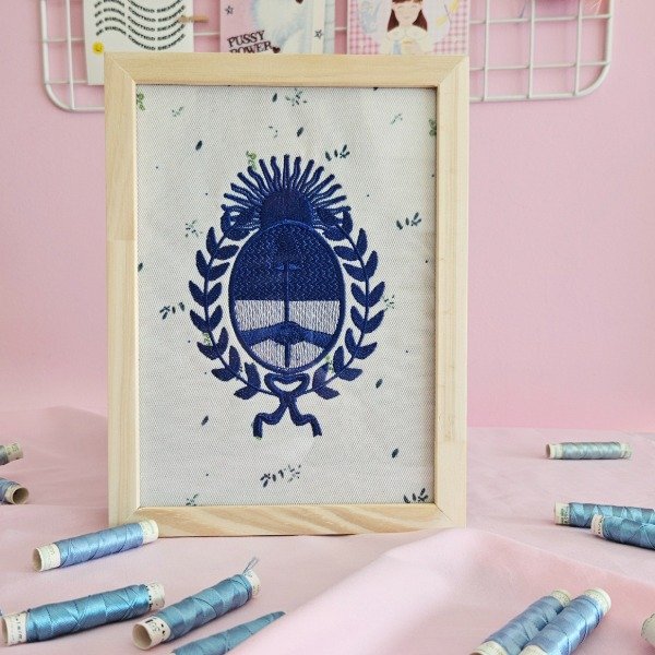 Producto - CUADRO ESCUDO NACIONAL FONDO ESTAMPADO