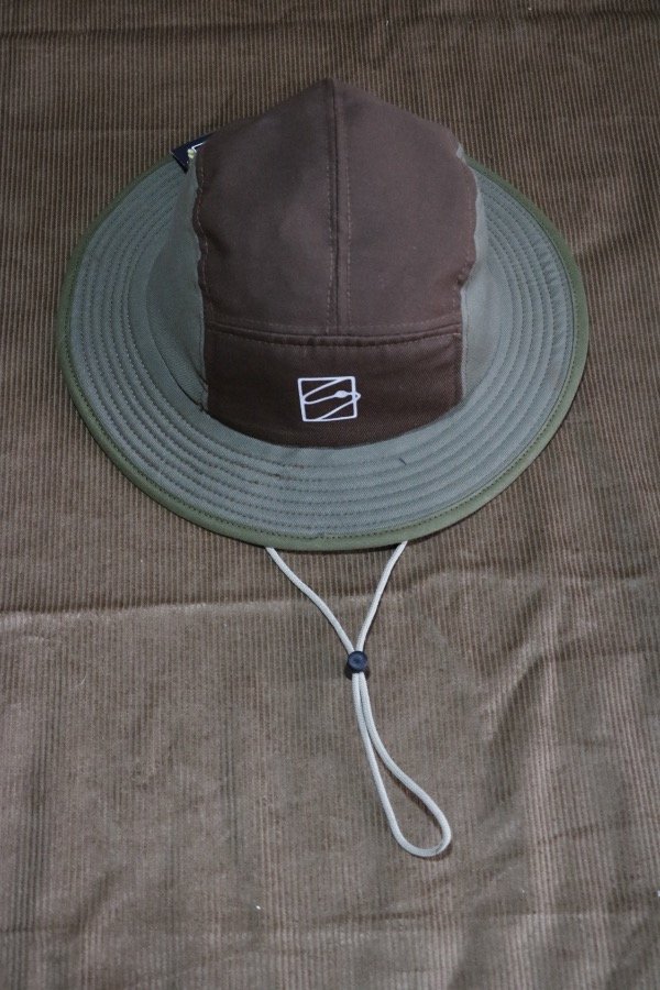 Producto - Sombrero ala corta marron y verde