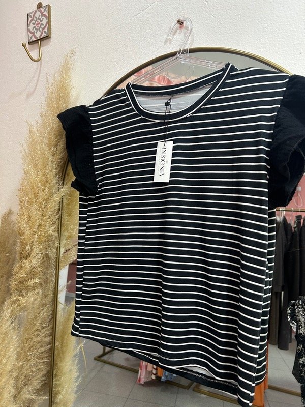 Producto - Remera LÍNEAS n/b