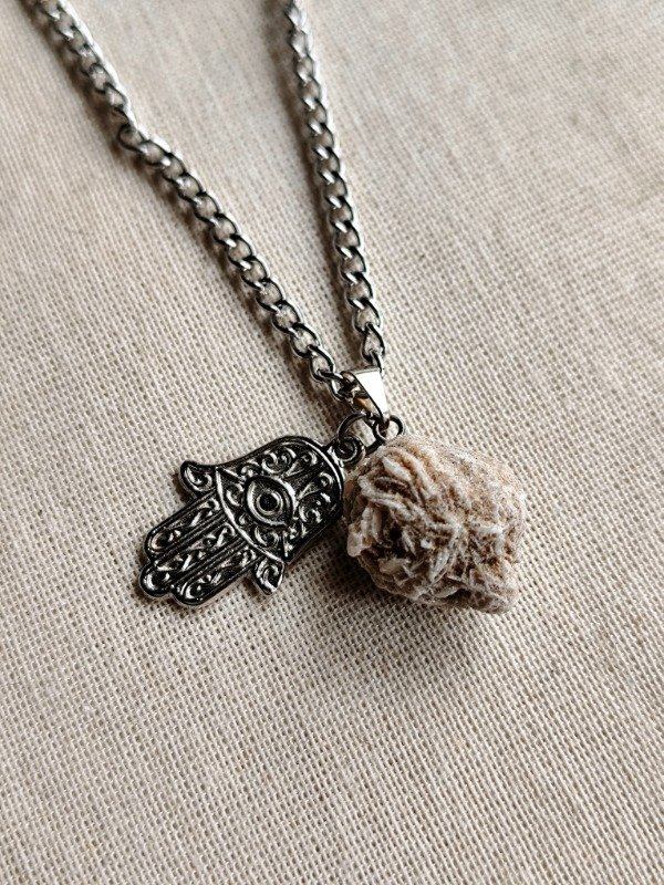 Producto - COLLAR ROSA DEL DESIERTO CON MANO DE FÁTIMA - Protección y fortaleza - 2