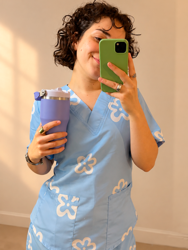 Producto - Ambo Médico Estampado Cloudy