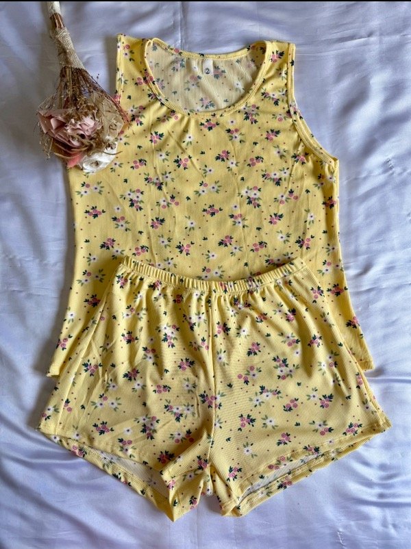 Producto - Pijamita Morley estampado amarillo